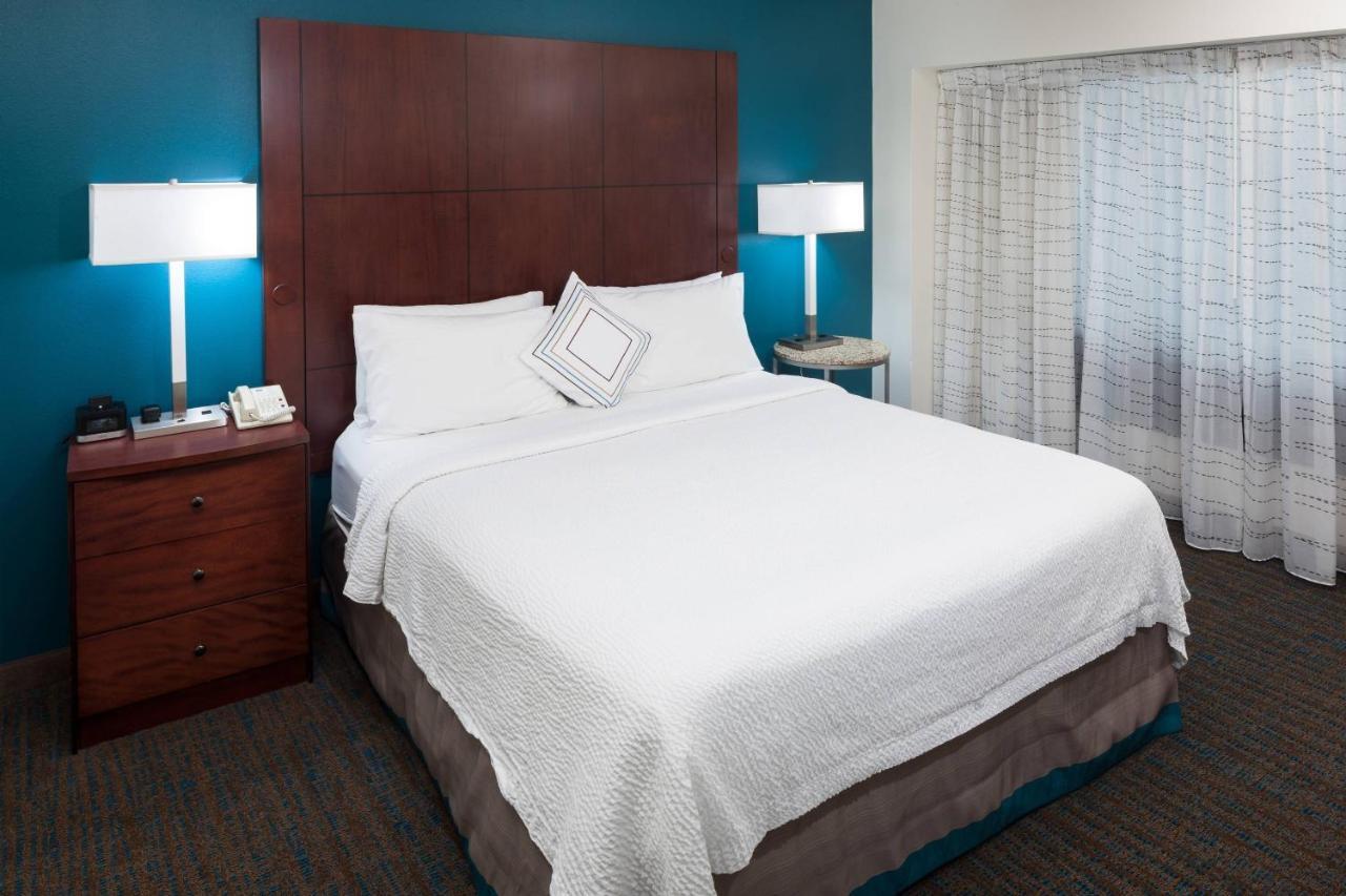 Hotel By Marriott Downtown/lake Union 3*