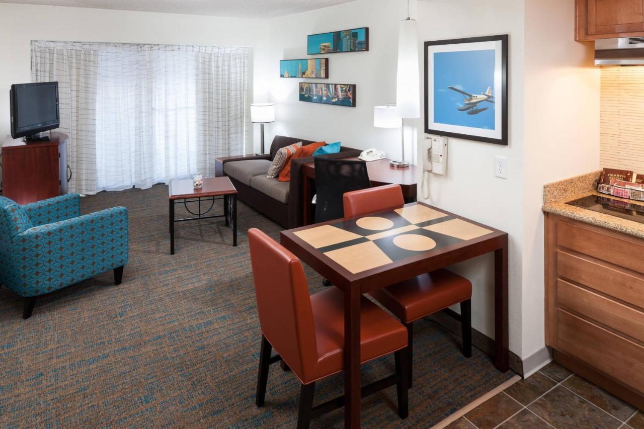 Hotel By Marriott Downtown/lake Union 3*