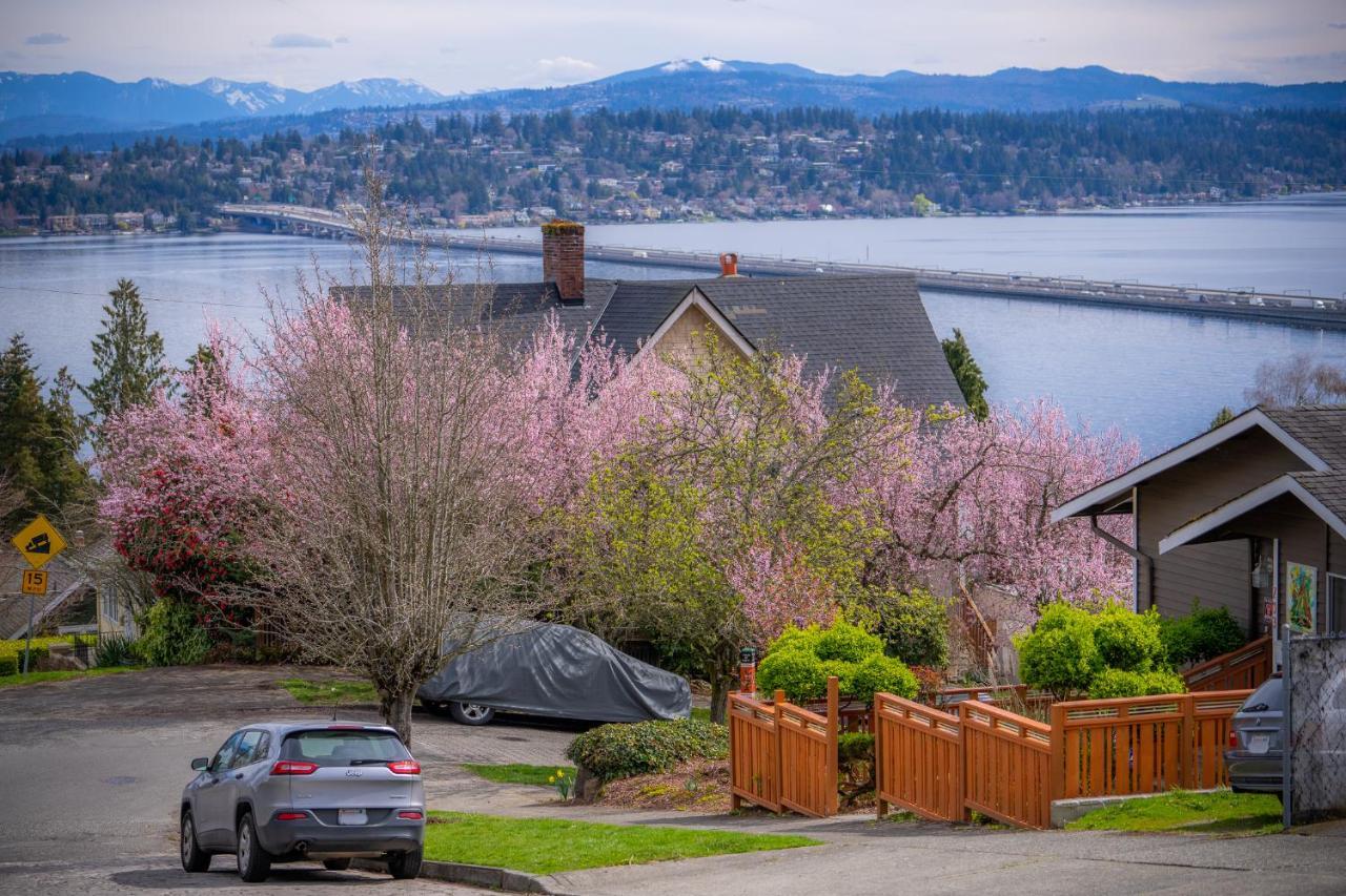 Sunrise On Lake Washington * Seattle