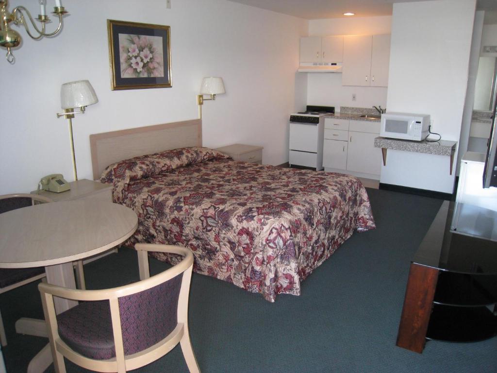 Crown Motel