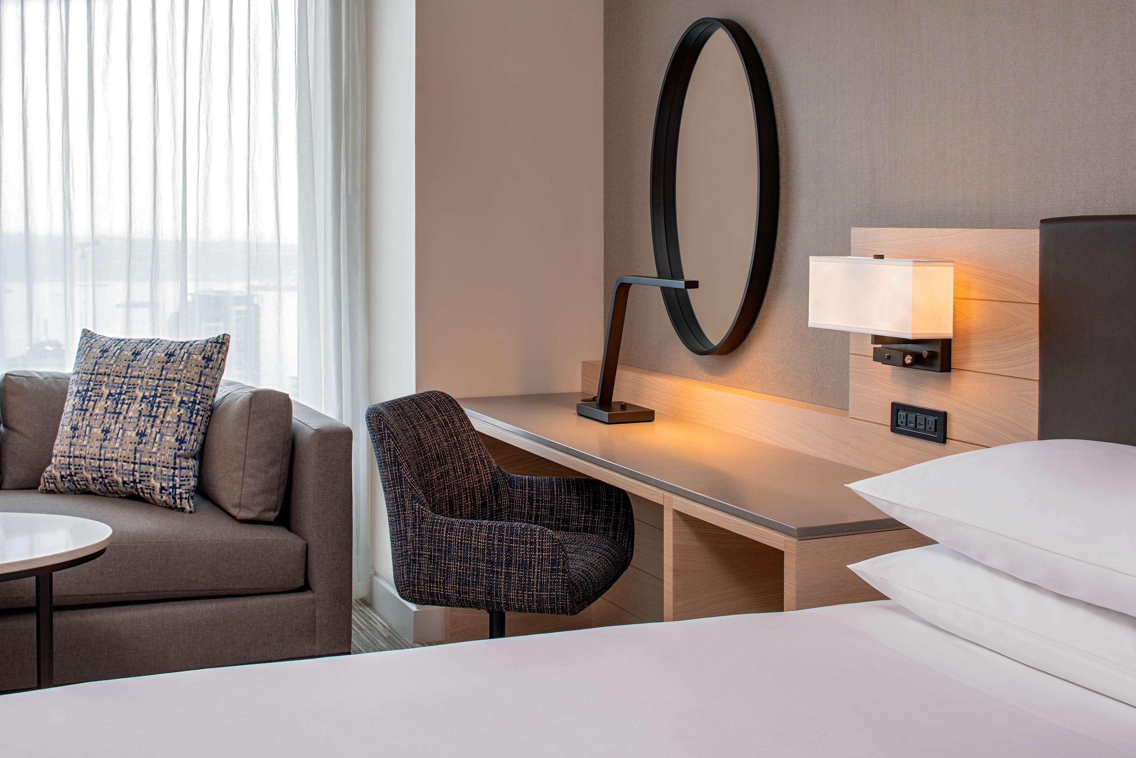 Hyatt Regency Hotel 4*