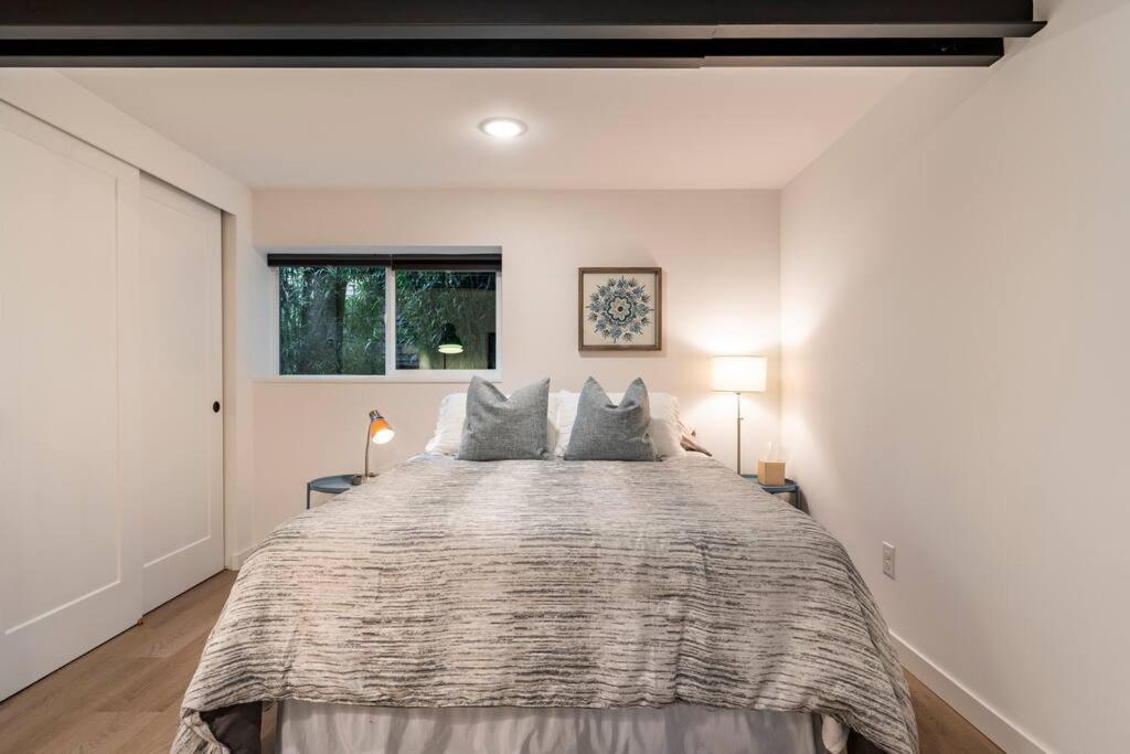 Modern, New & Industrial In Georgetown * Seattle
