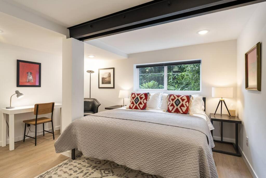 Holiday home Modern, New & Industrial In Georgetown *