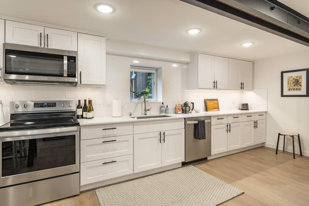 Modern, New & Industrial In Georgetown *