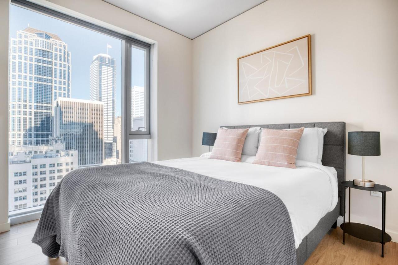 Downtown 2br W Gym Wd Bbq Nr Dining Shops Sea-402
