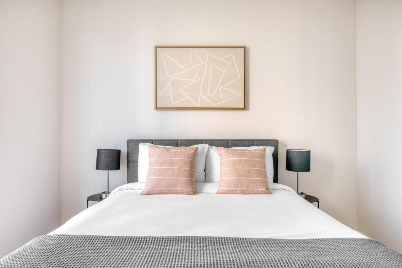 Downtown 2br W Gym Wd Bbq Nr Dining Shops Sea-402 Seattle