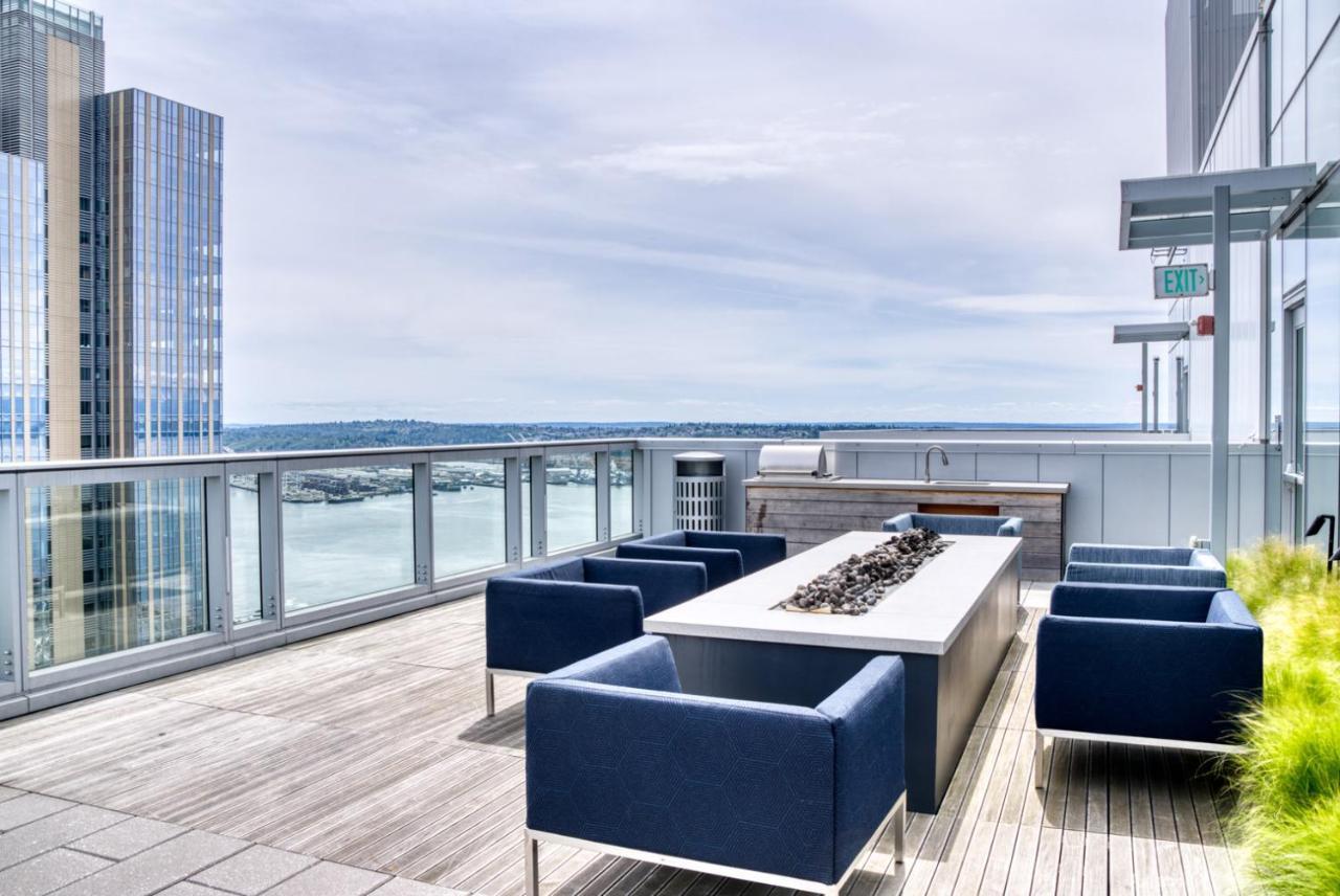 Apartment Downtown 2br W Gym Wd Bbq Nr Dining Shops Sea-402 *
