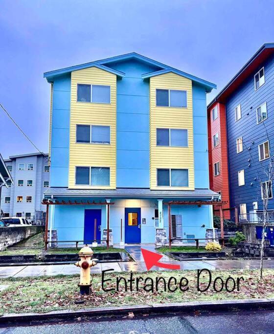 Private With Shared Bathroom On The 1st Floor 10 Minutes Walk To Of Washington Apartment