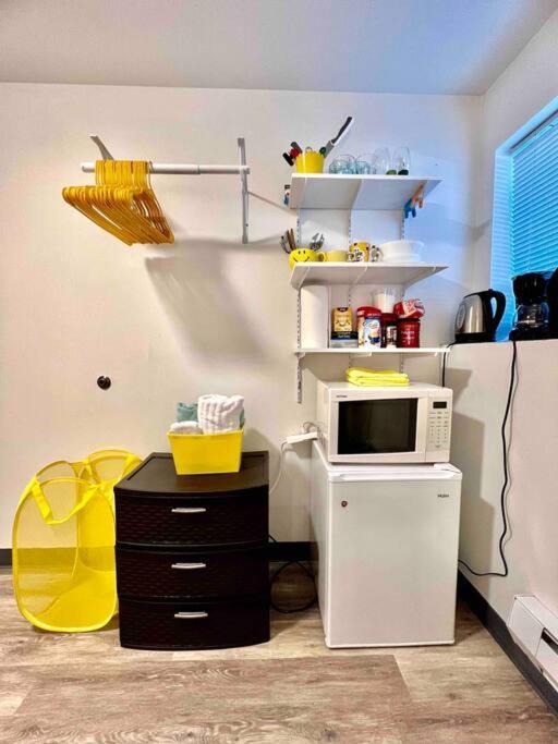 Private With Shared Bathroom On The 1st Floor 10 Minutes Walk To Of Washington Apartment Seattle