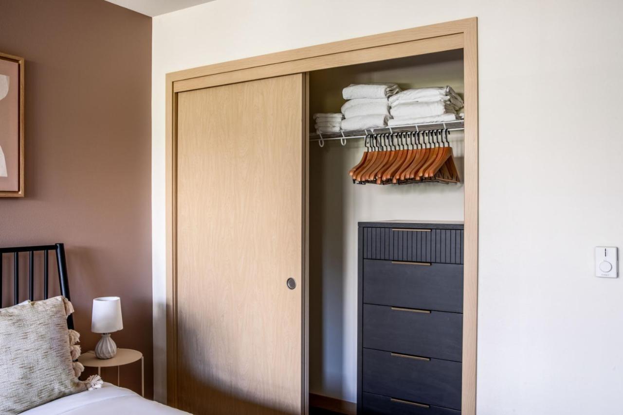 Wallingford W Storage Wd Nr Bars Sea-624
