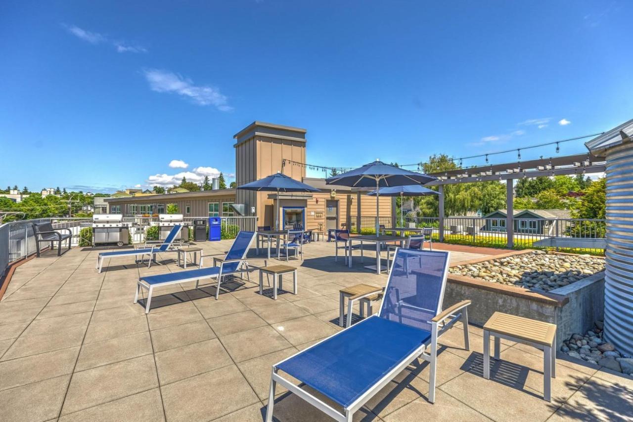 Apartment Wallingford W Storage Wd Nr Bars Sea-624 Seattle