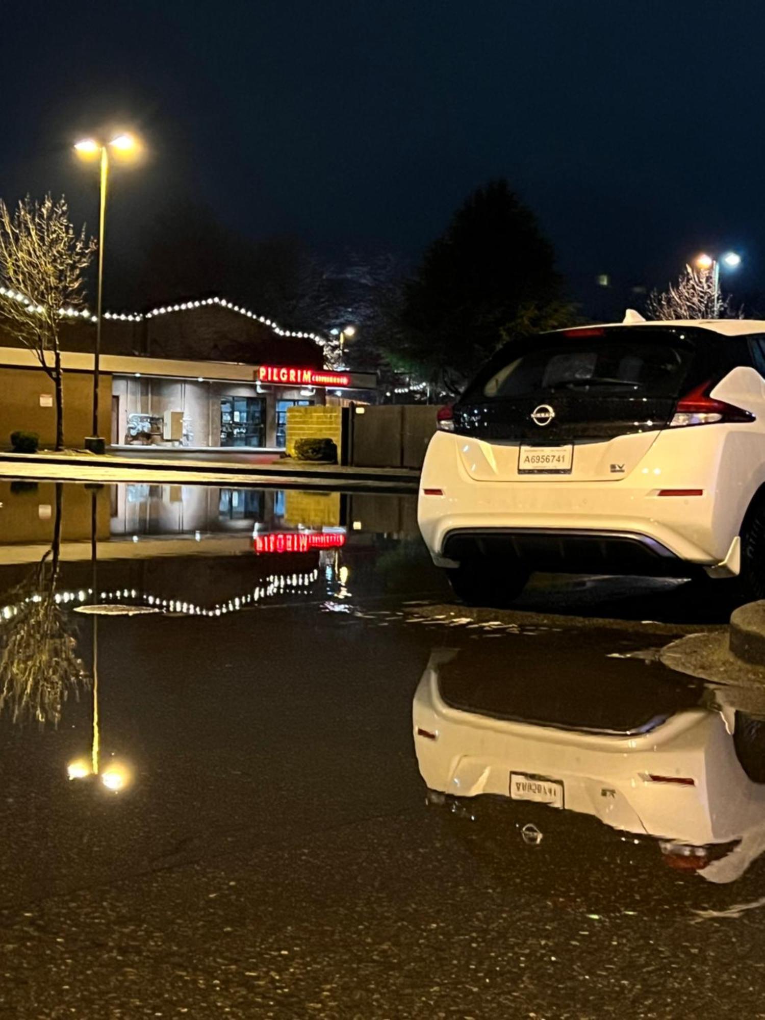 Columbus Motor 2* Seattle