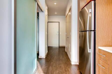 Apartment Speechless In - #1 Location - 2br - Free Parking - Vr1