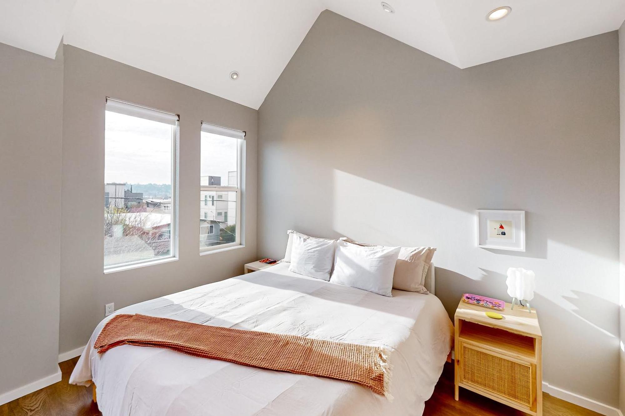 Luxury Ballard Townhome Holiday home Seattle