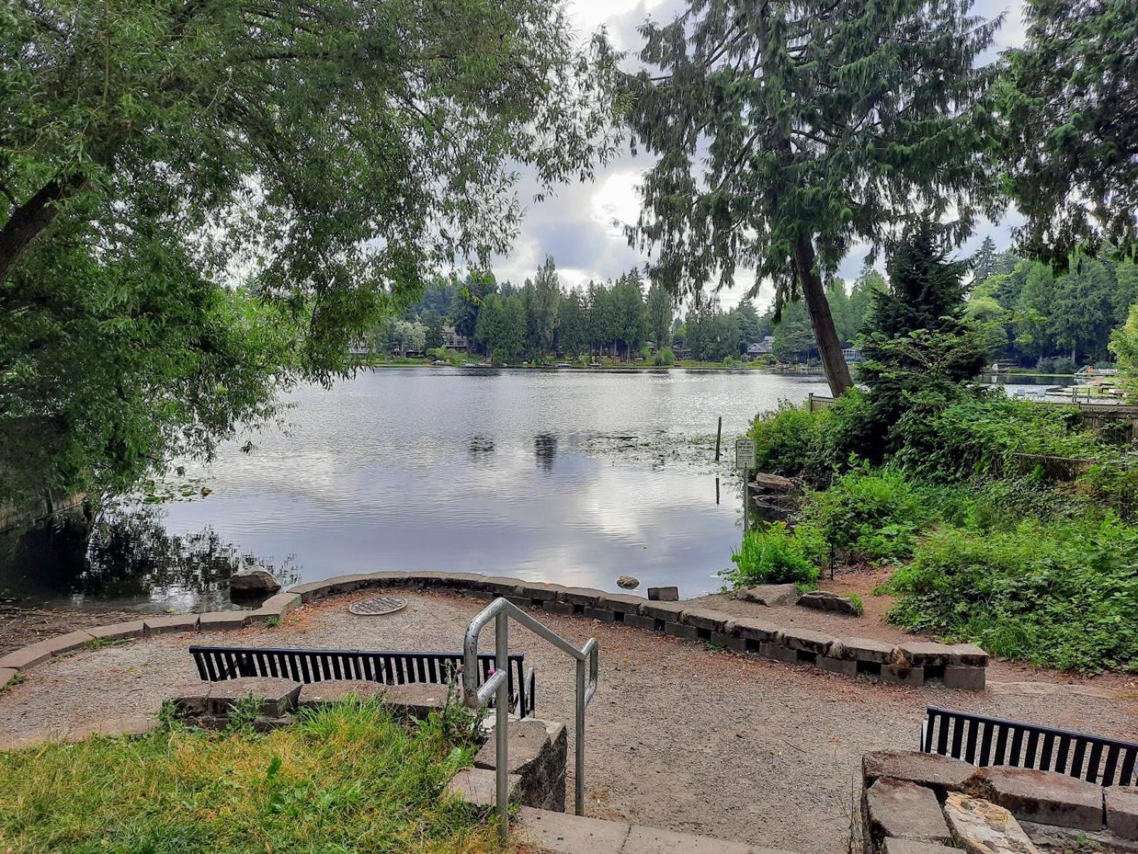 Super Privacy Lakeshore Forest With Air Conditioners At Haller Villa *