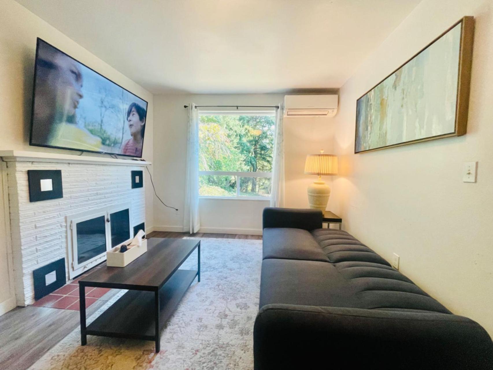 Super Privacy Lakeshore Forest With Air Conditioners At Haller Villa