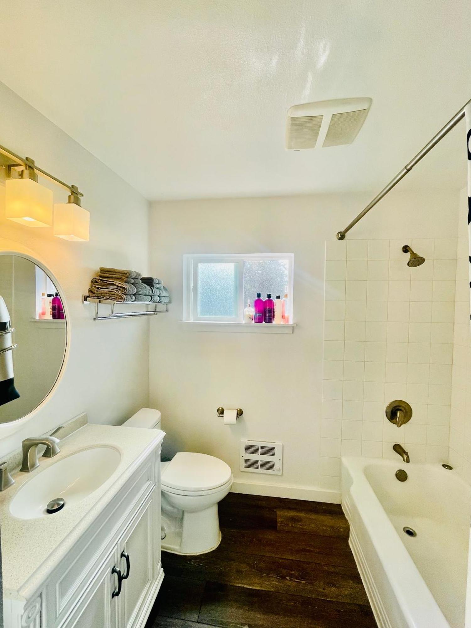 Villa Super Privacy Lakeshore Forest With Air Conditioners At Haller