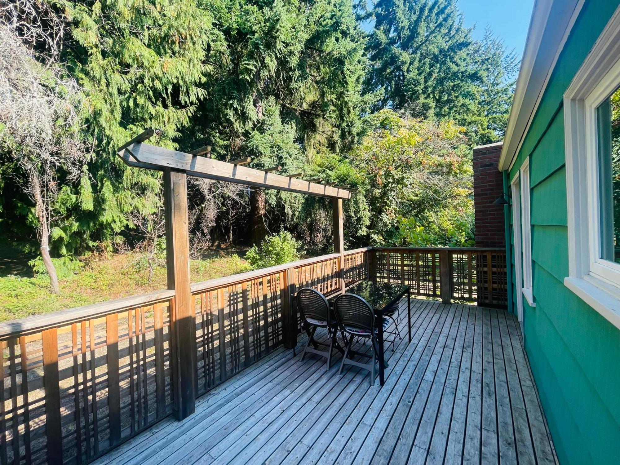 Super Privacy Lakeshore Forest With Air Conditioners At Haller * Seattle