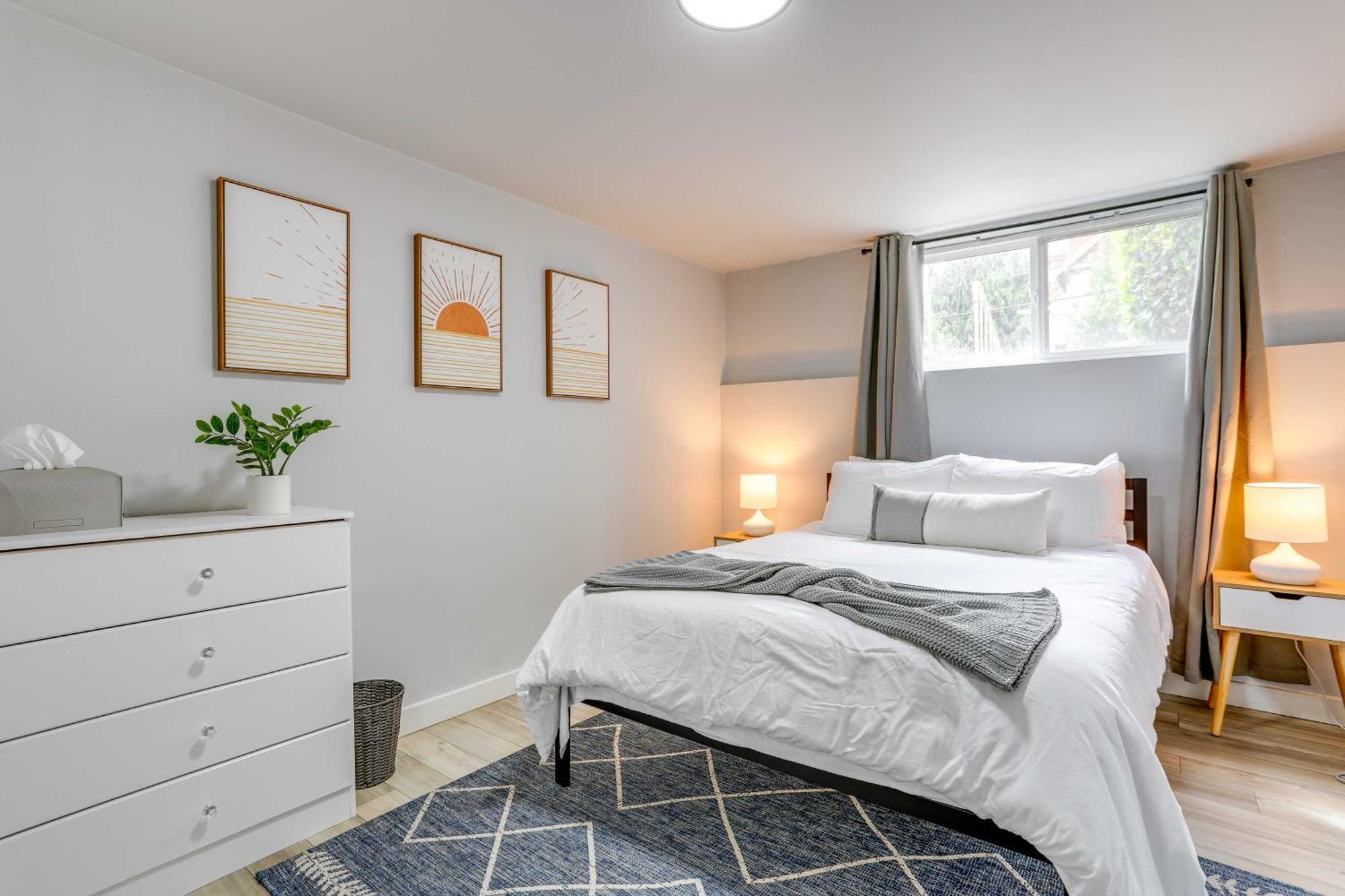 Garden Walk To Water And Amenities!