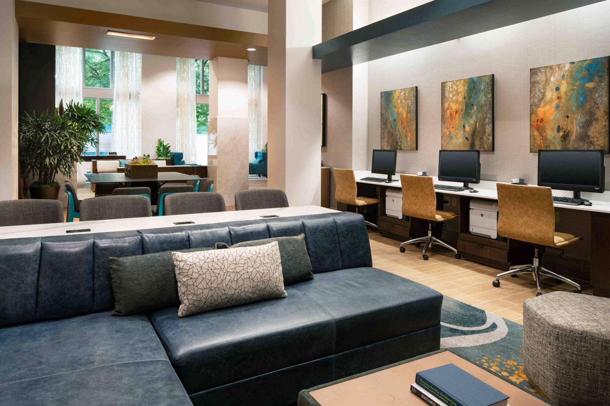 Courtyard Downtown / Pioneer Square Hotel 3*