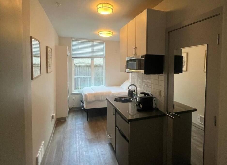 Apartment Pacific Trillium Studio, Wallingford 97 Walkscore Seattle