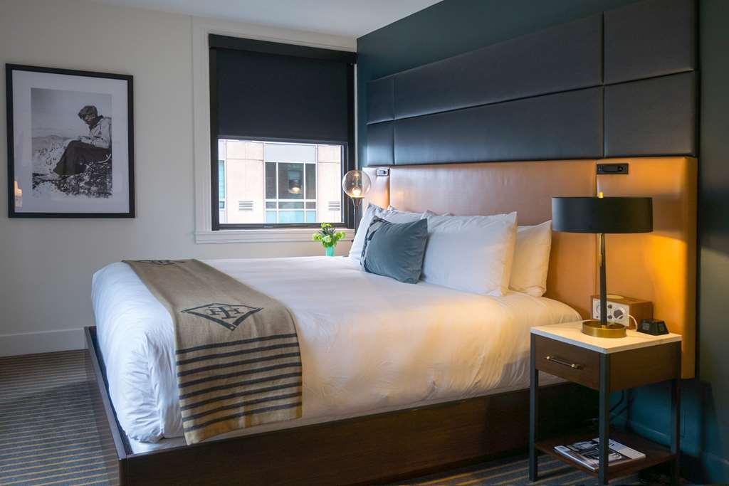 Theodore Hotel 4*