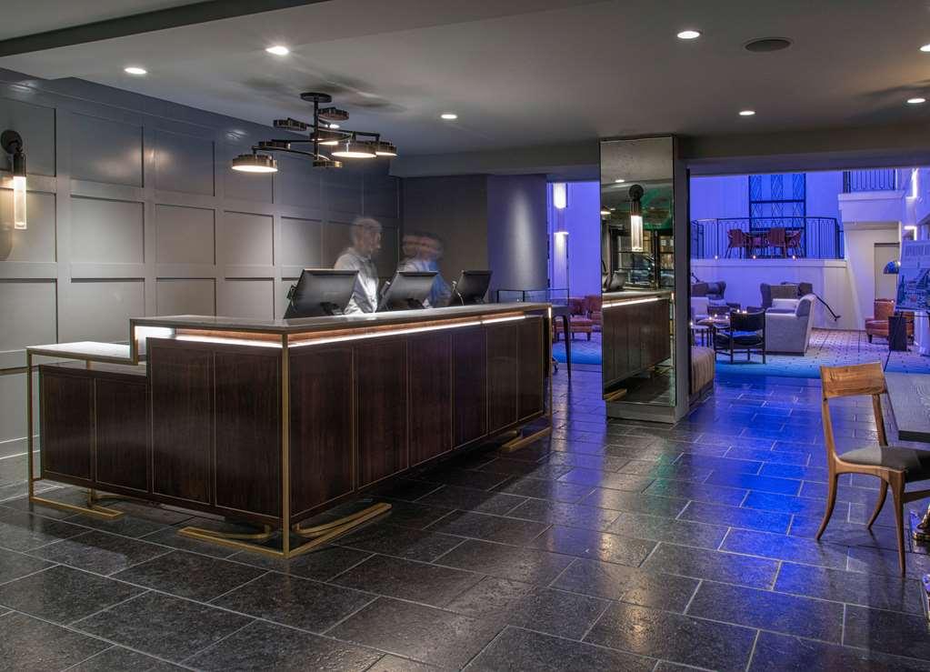 Theodore Hotel 4*