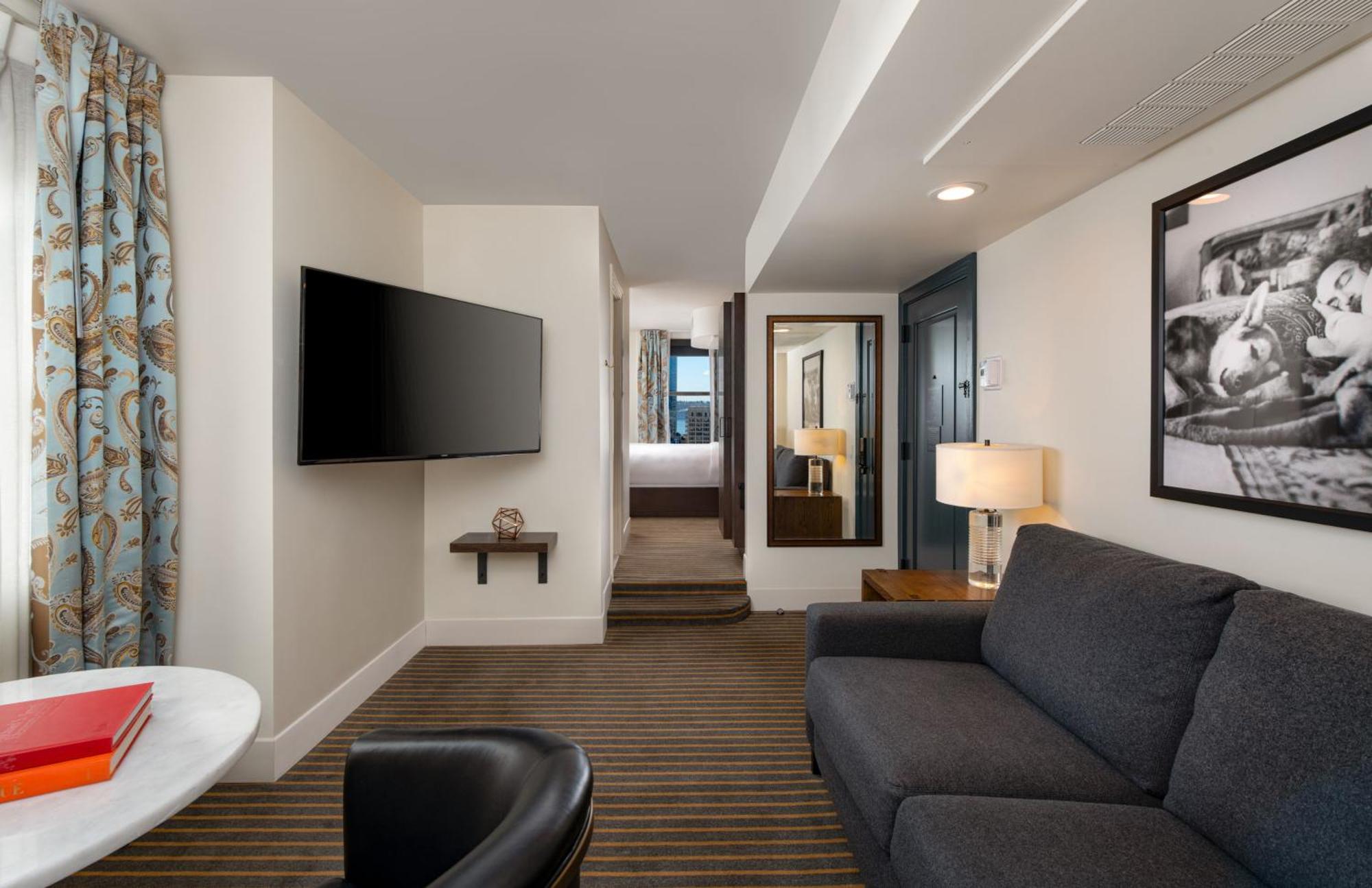 Theodore Hotel