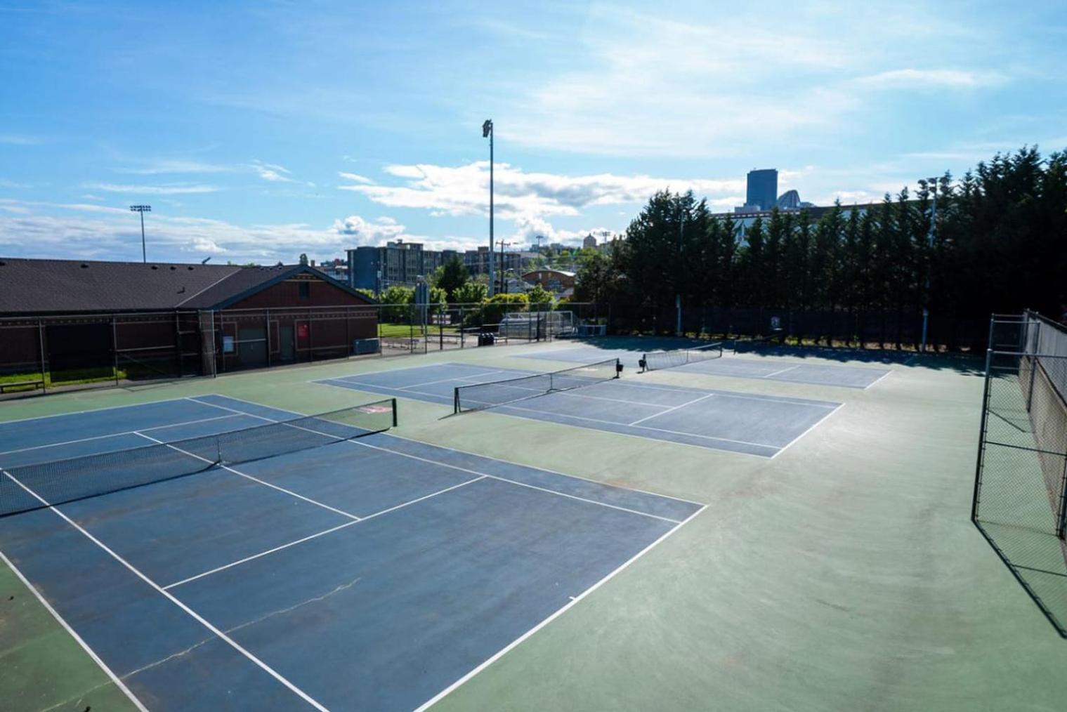 Apartment First Hill 1br W Gym Lounge Roof 90 Walk Score Sea-150 Seattle