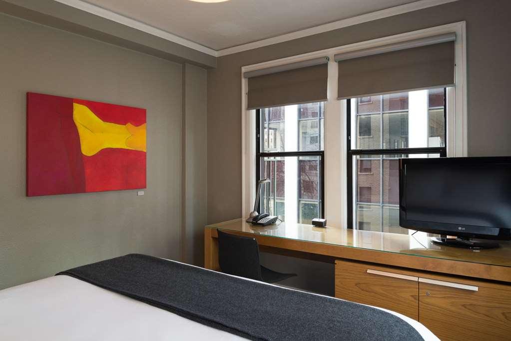 Max 3* Seattle