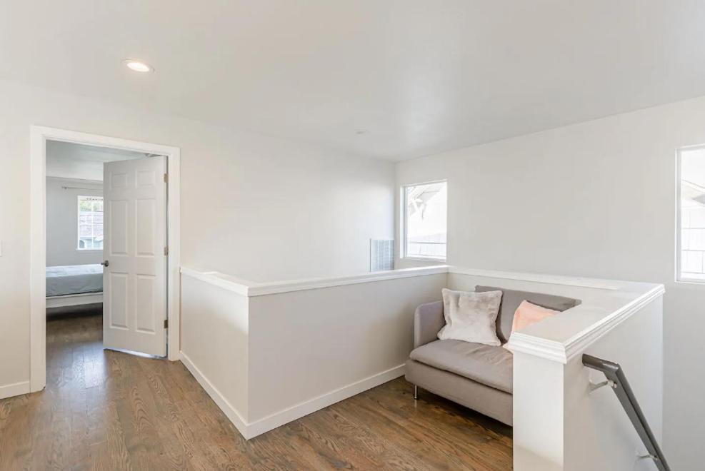 Luxurious 5 Bedroom With Ac And Ev Plug * Seattle