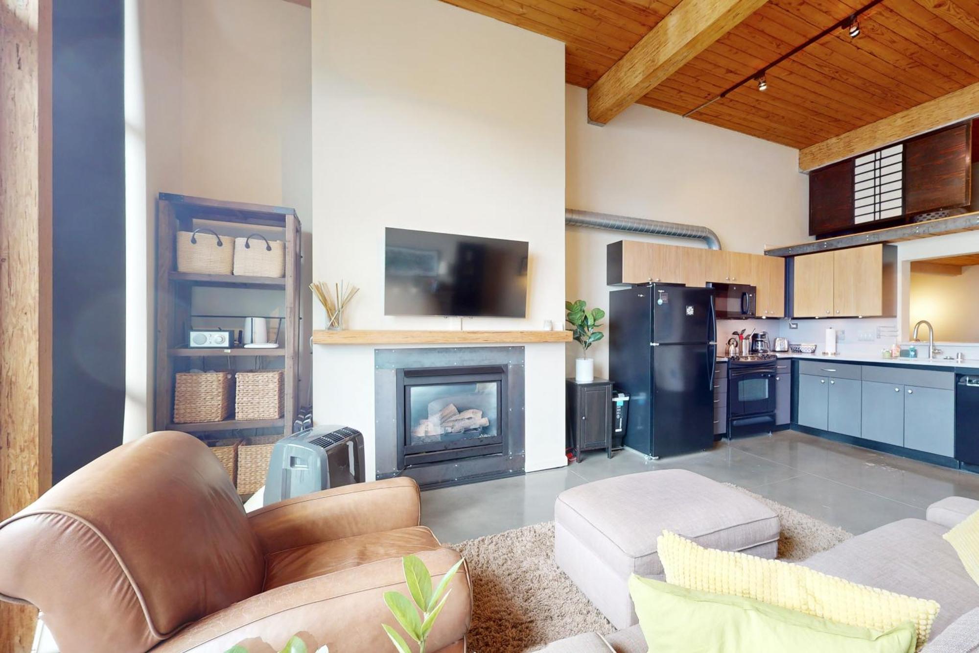 Hotel 19th Avenue Lofts Unit 213