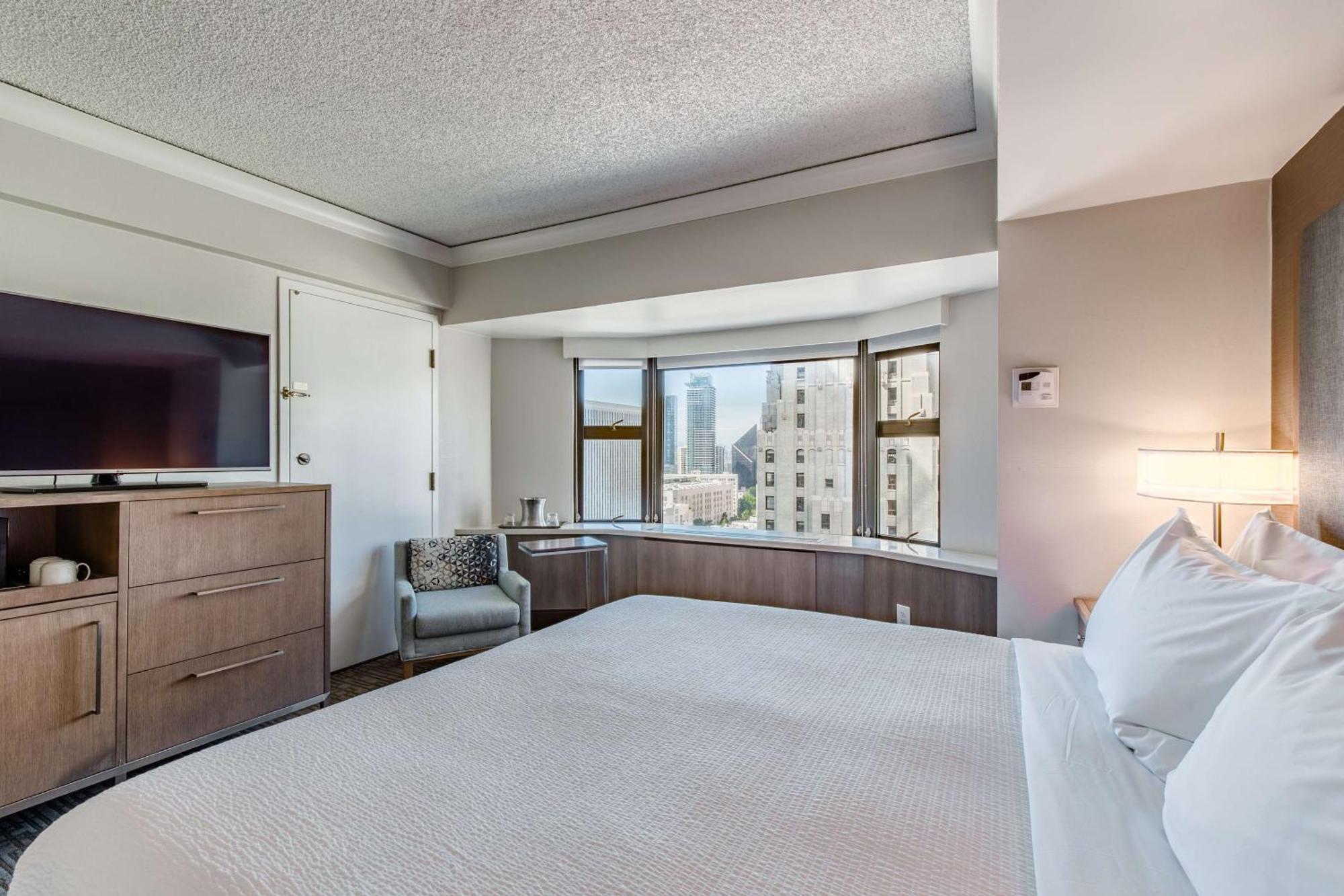 Hotel Coast Downtown By Apa