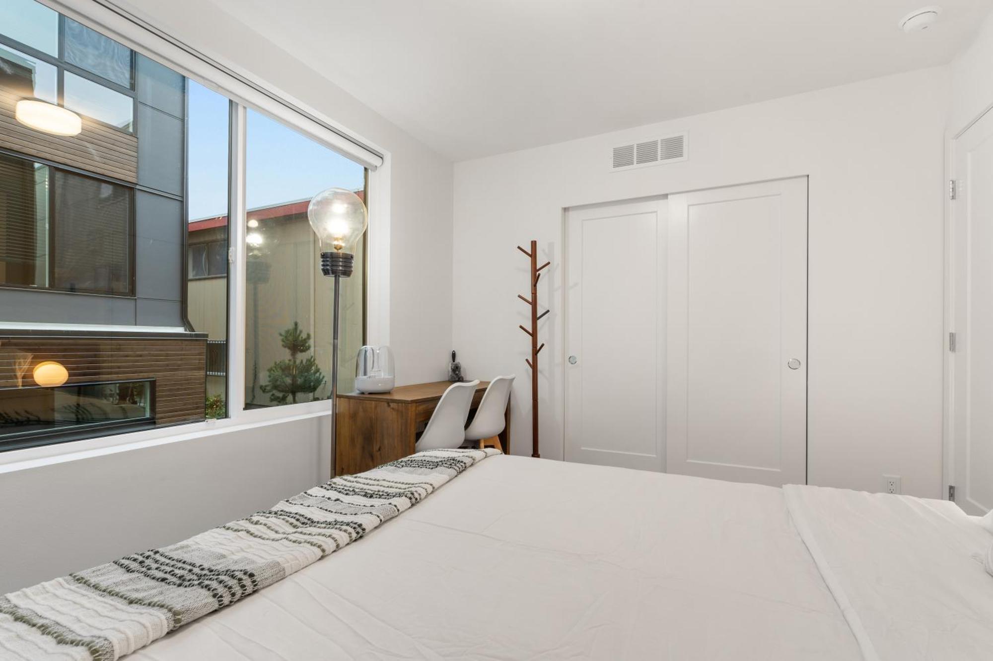 Apartment Luxe With Views & Rooftop Seattle