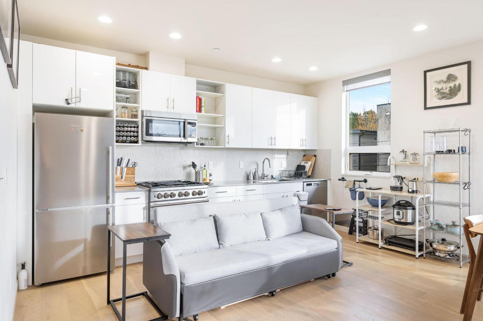 The Canal 9a By Betterstay Holiday home *