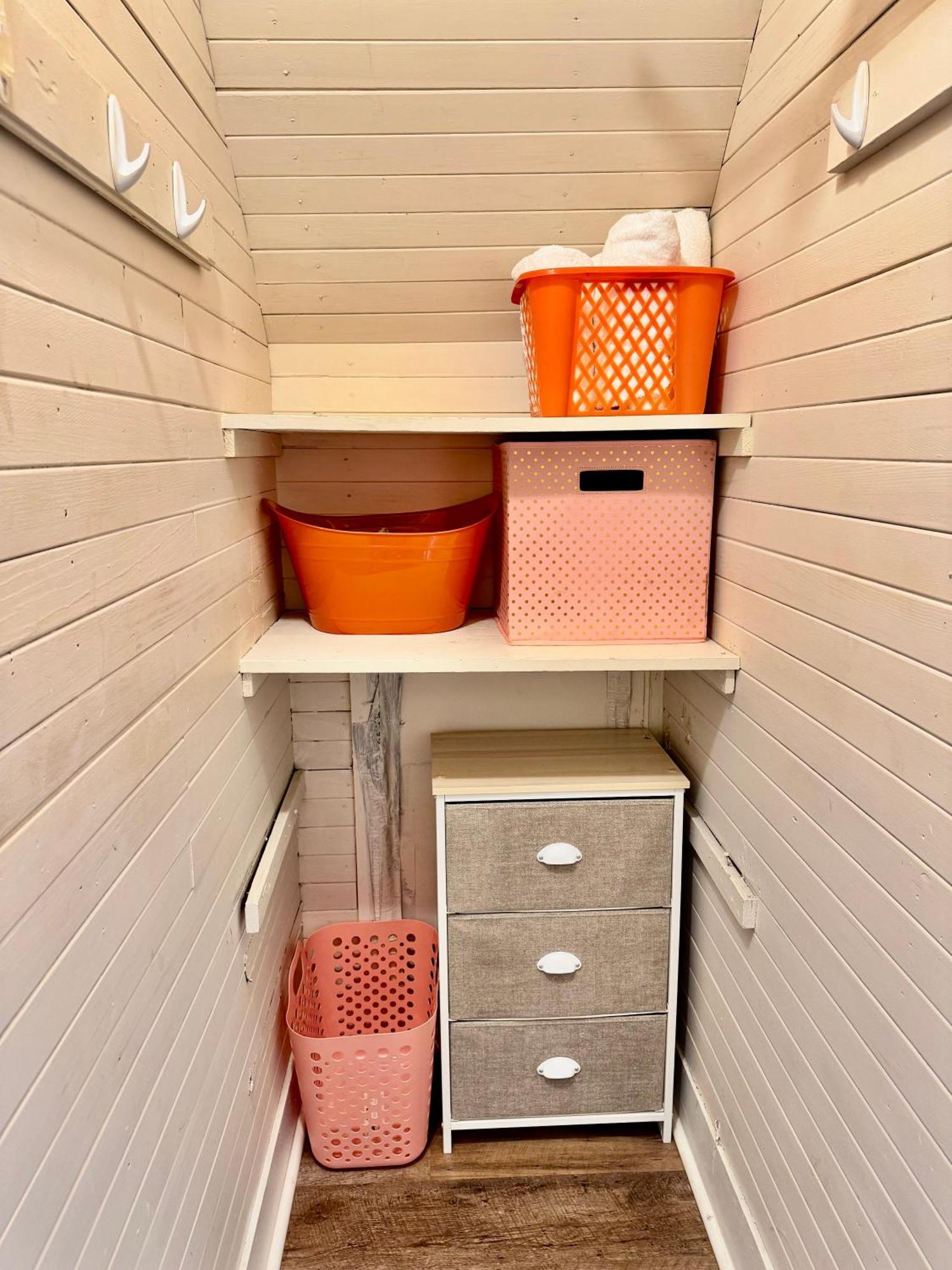 Private With Two Twin Beds Air Conditioning And Shared Bathrooms Located Near Seatac Airport And Downtown Homestay *