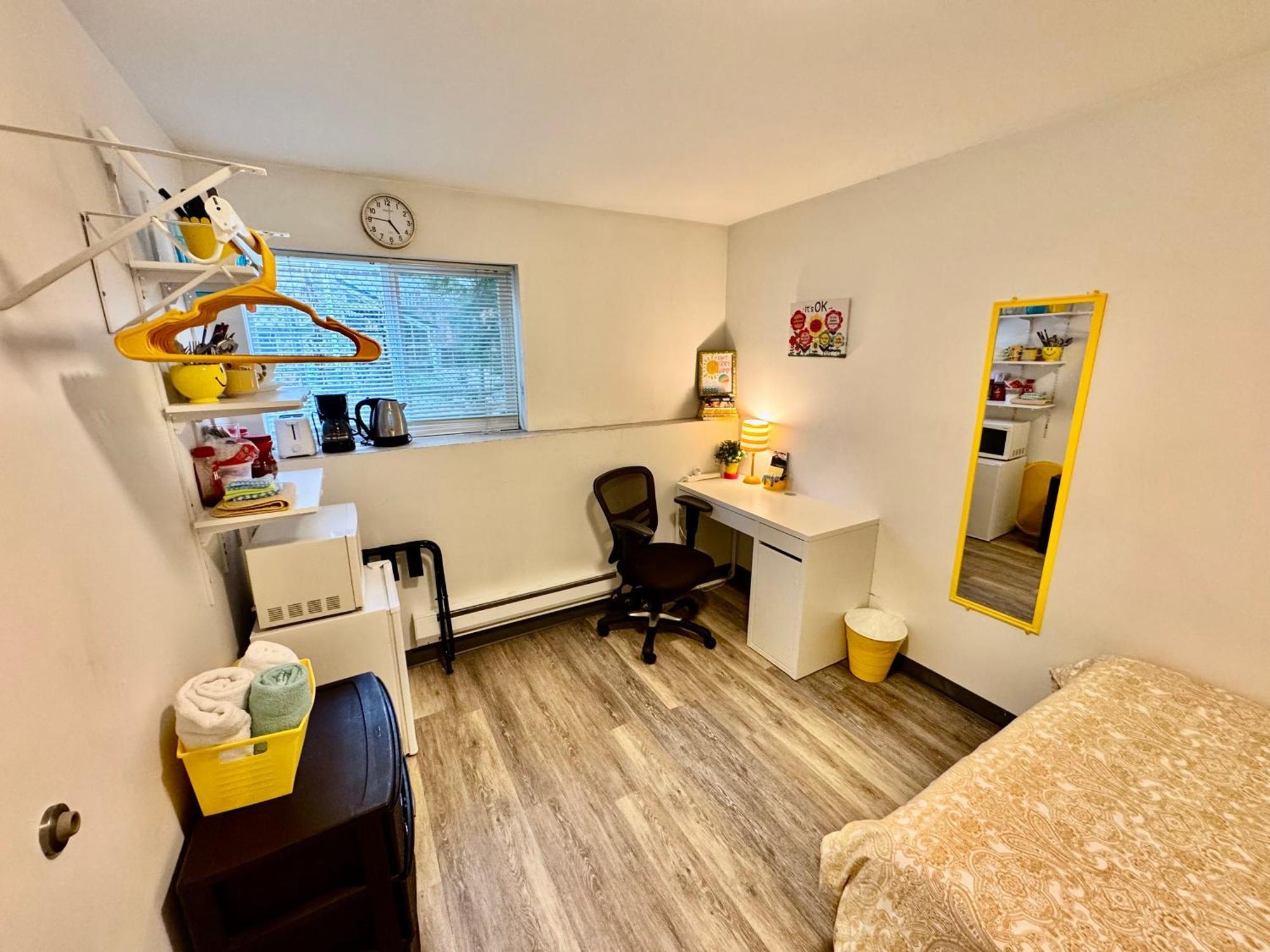 Apartment Private With Shared Bathroom On The 1st Floor 10 Minutes Walk To Of Washington