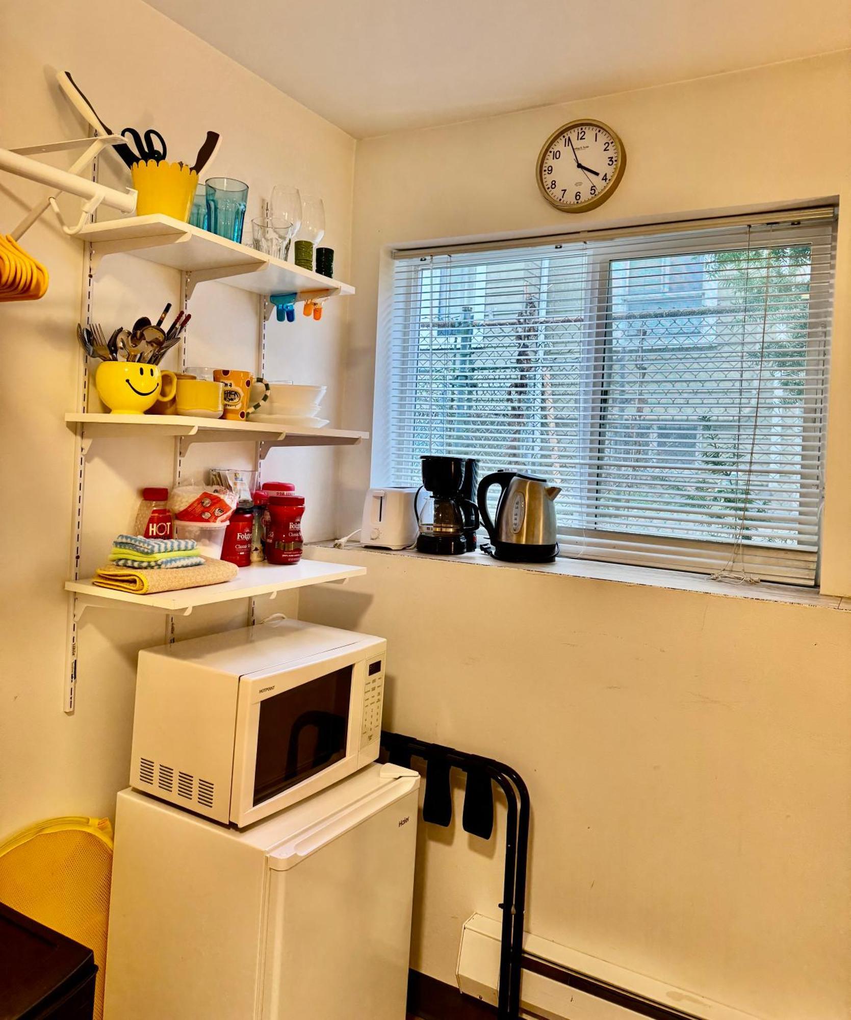 Private With Shared Bathroom On The 1st Floor 10 Minutes Walk To Of Washington Apartment