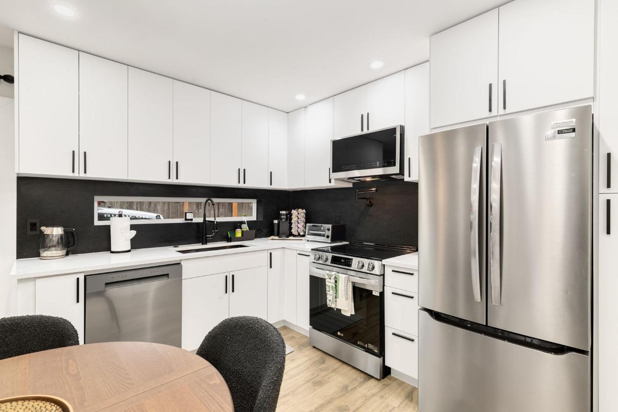 Modern Ballard Retreat Near & Parks Seattle