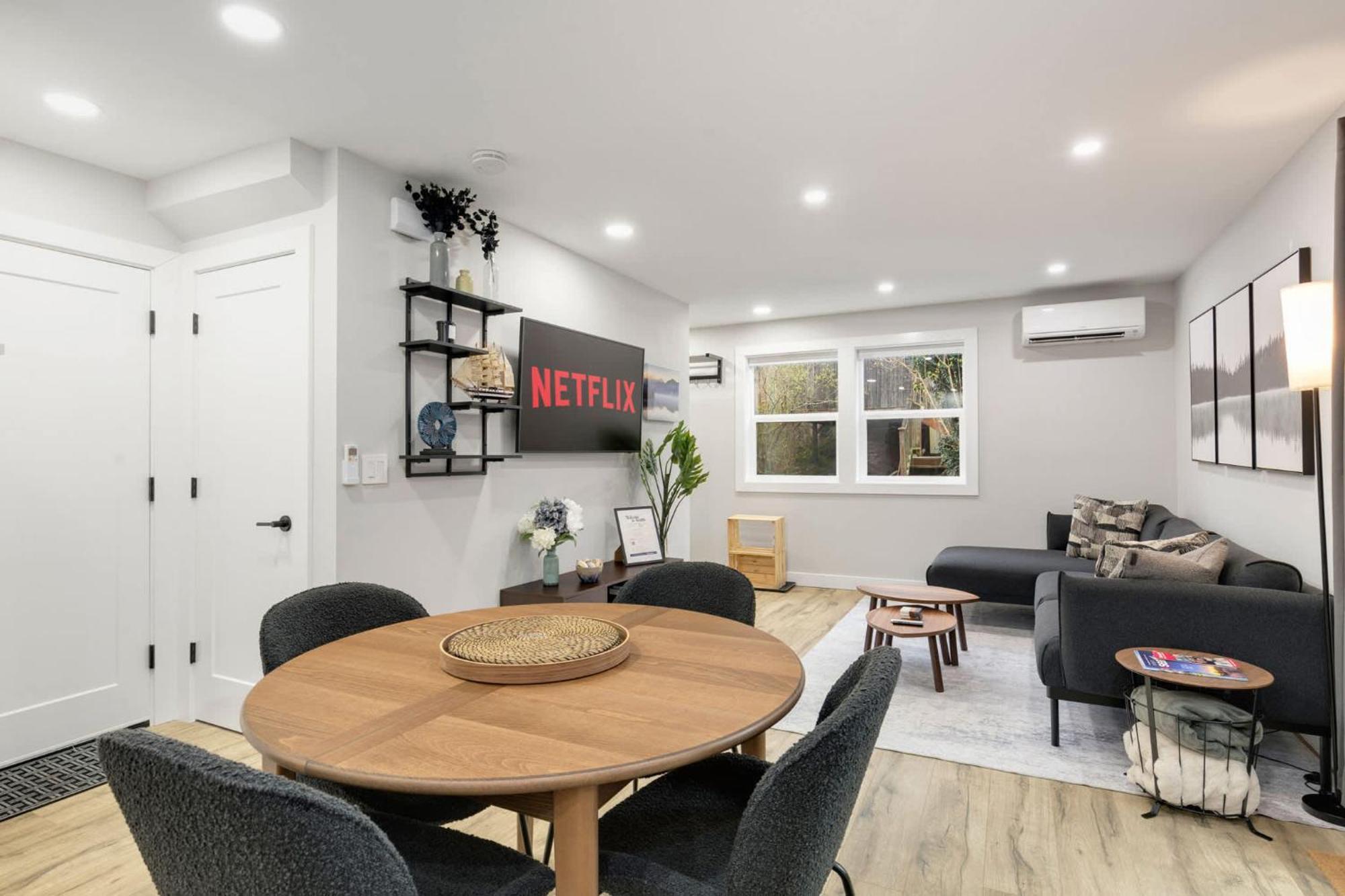 Modern Ballard Retreat Near & Parks
