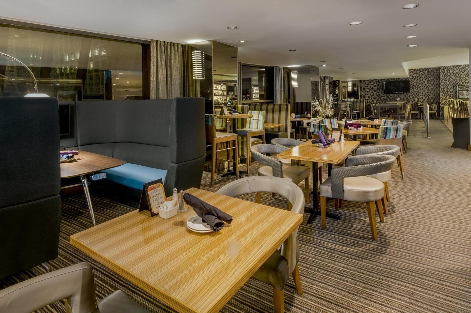 Hotel Crowne Plaza Newly Renovated With No Fee 4*