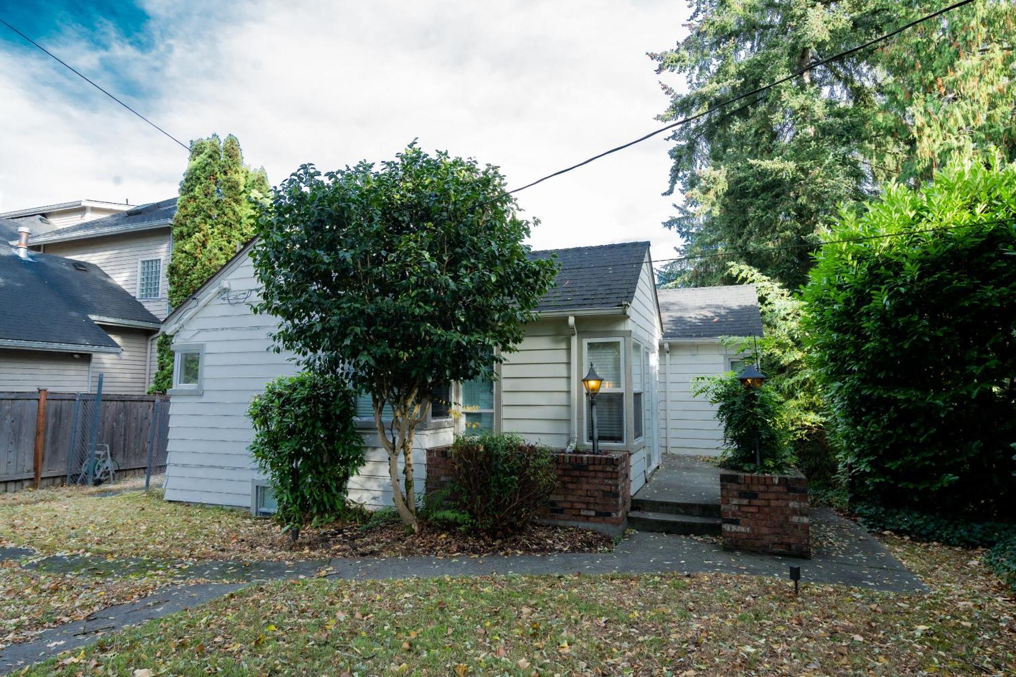 Modern Private In Seattle