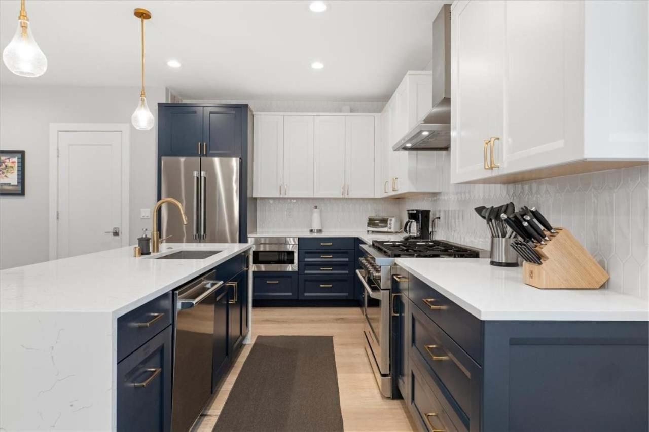 New House With Chef's Kitchen And Spa-like * Seattle