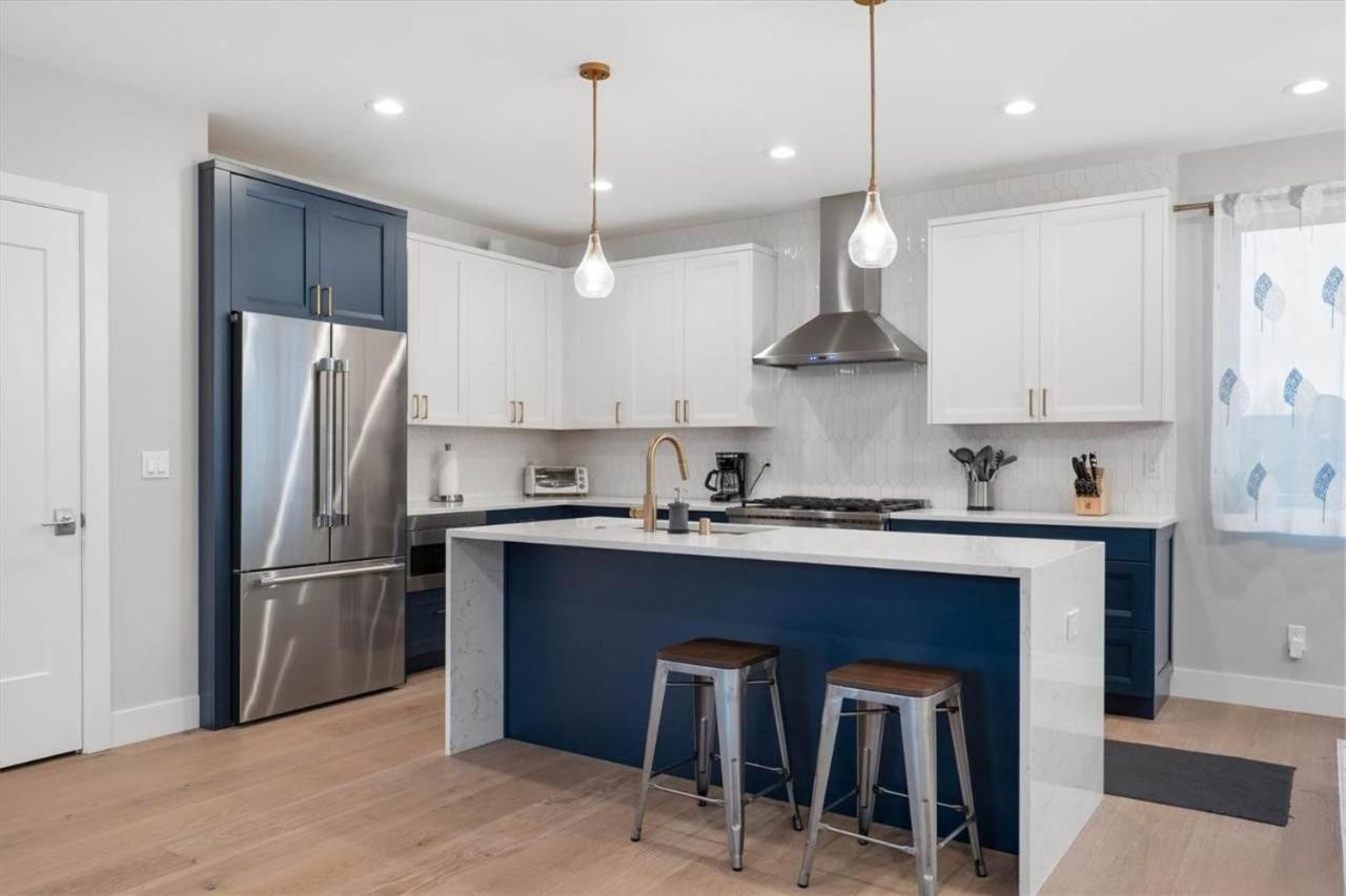 New House With Chef's Kitchen And Spa-like Holiday home