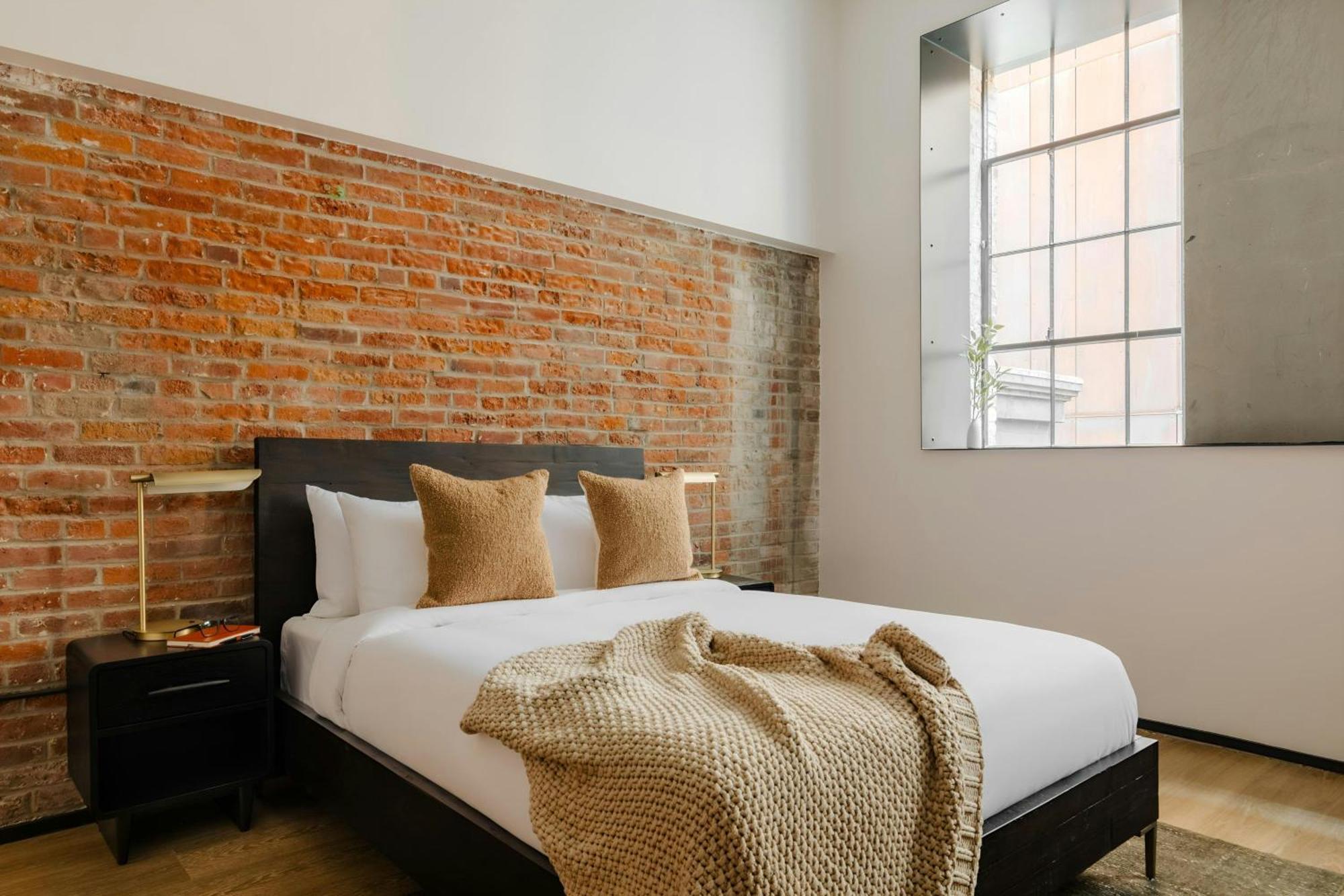 Sonder By Marriott Bonvoy Railspur Apartments Pioneer Square Hotel