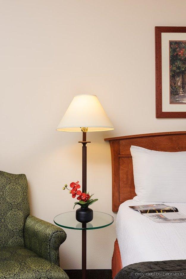 Inn The Mediterranean Seattle