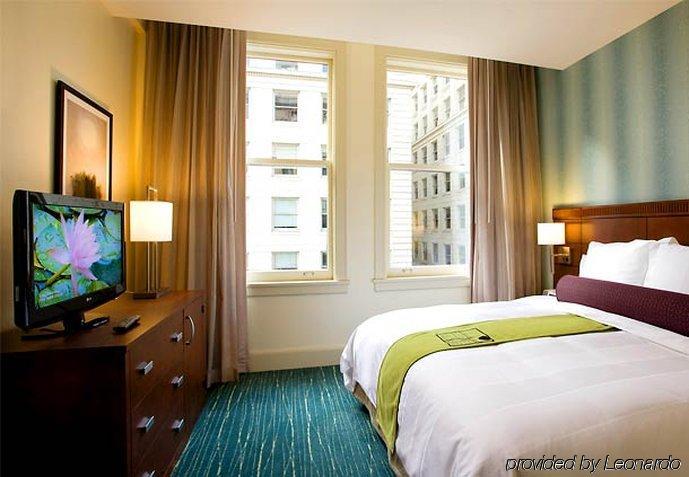 Courtyard Downtown / Pioneer Square 3*
