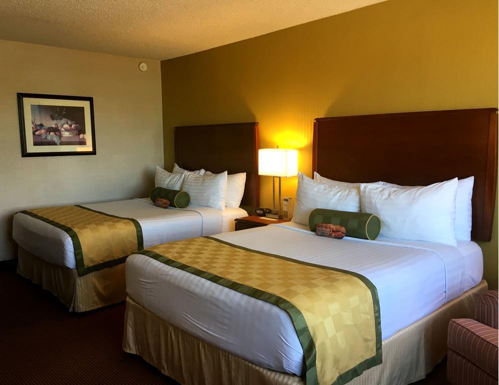 Hotel Executive By The Space Needle