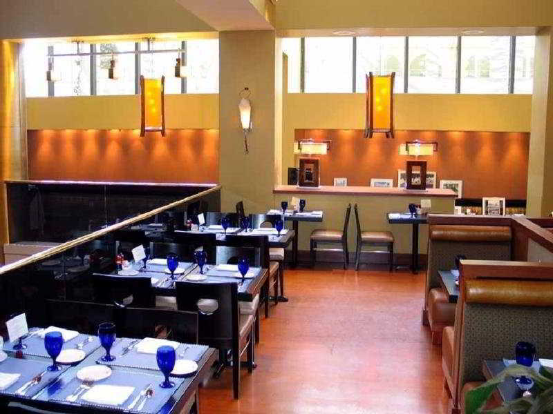 Crowne Plaza Newly Renovated With No Fee Seattle
