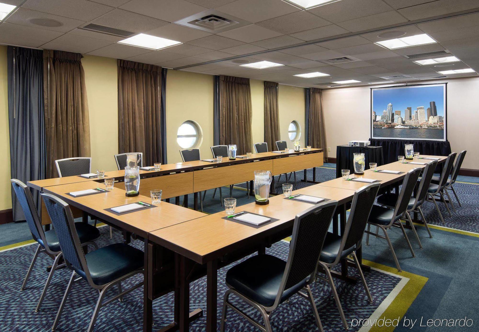 Courtyard Downtown / Pioneer Square Hotel 3*